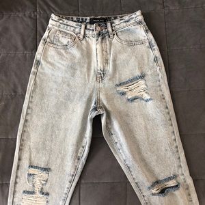 White Fox Boutique Moving On Boyfriend Jeans